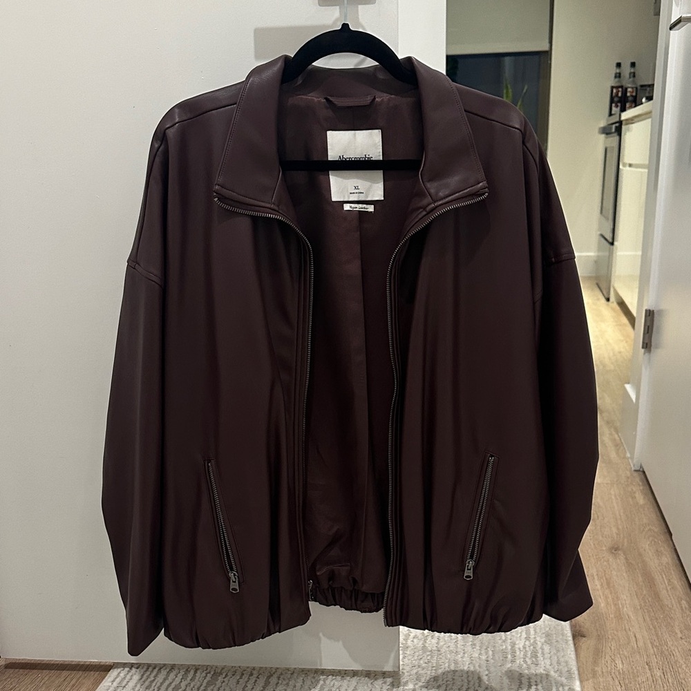 Abercrombie & Fitch Burgundy Bubble Hem Vegan Leather Bomber Jacket